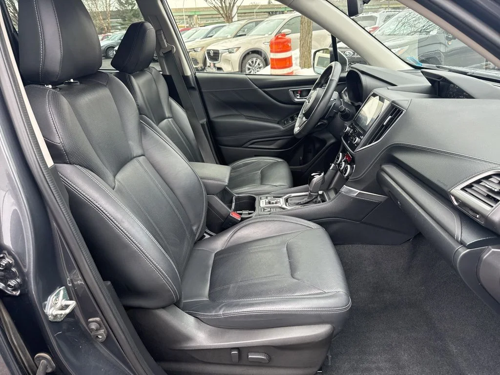 Used 2022 Gray Subaru Touring image 31