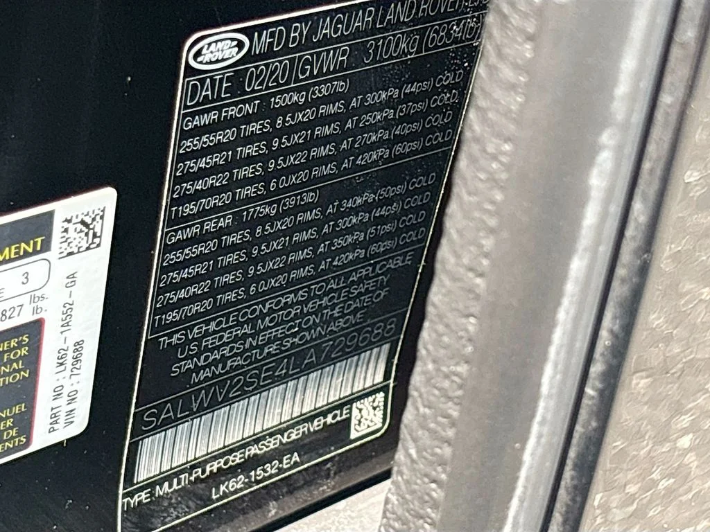 Used 2020 Narvik Black Land Rover Autobiography image 22