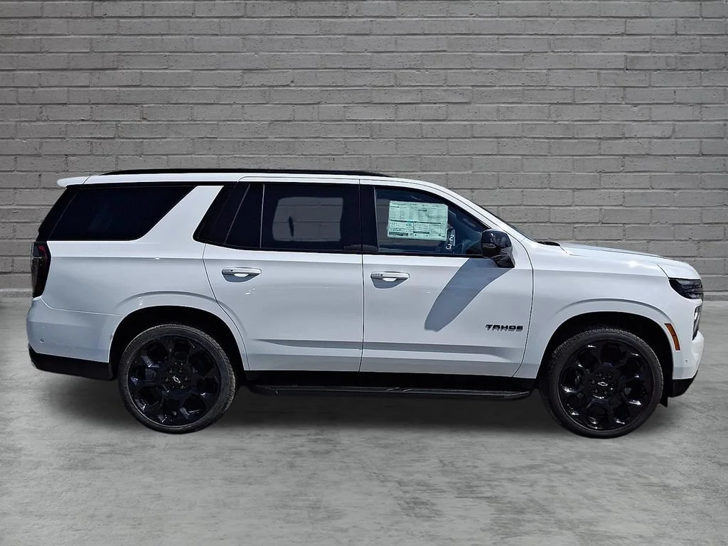 New 2026 Summit White Chevrolet RST image 9