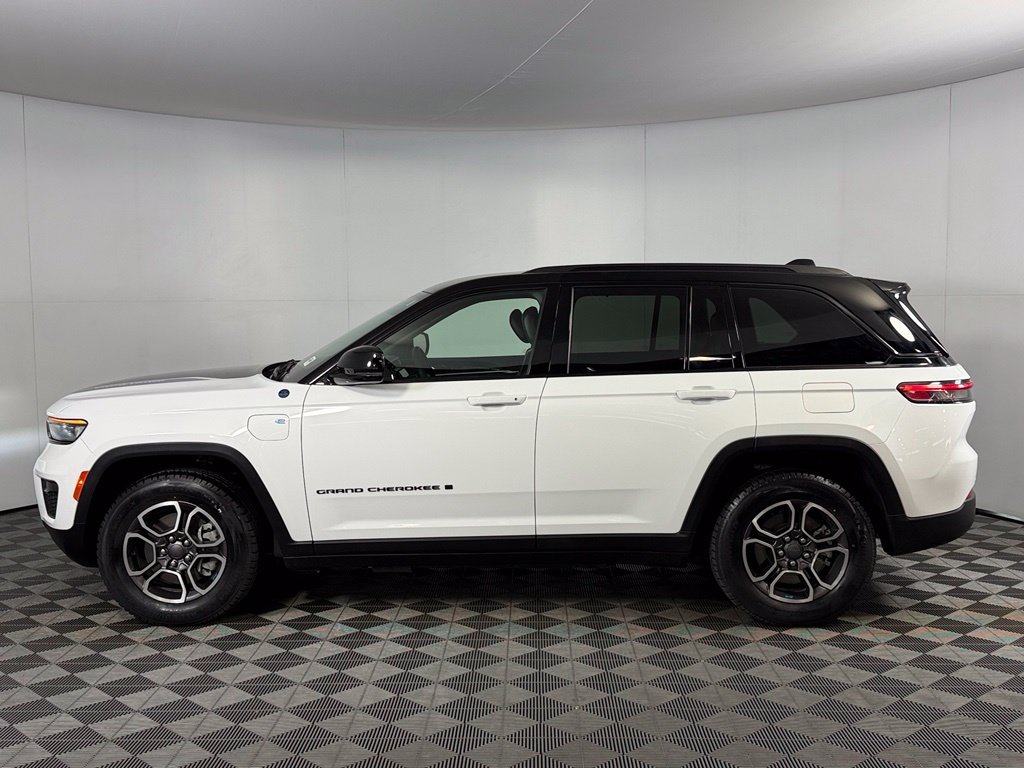 Certified Used 2023 White Jeep Trailhawk 4xe image 8