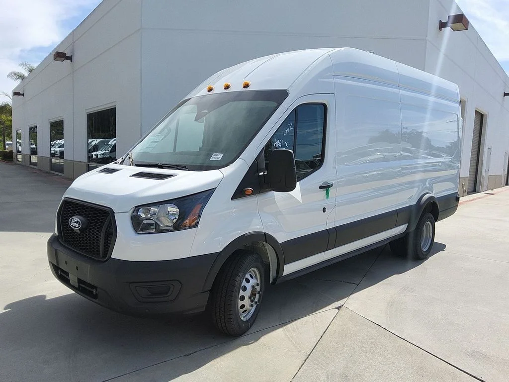 New 2026 White Ford Base image 2