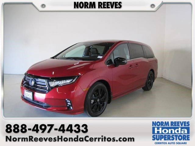 2023 Honda Odyssey SPORT's photo