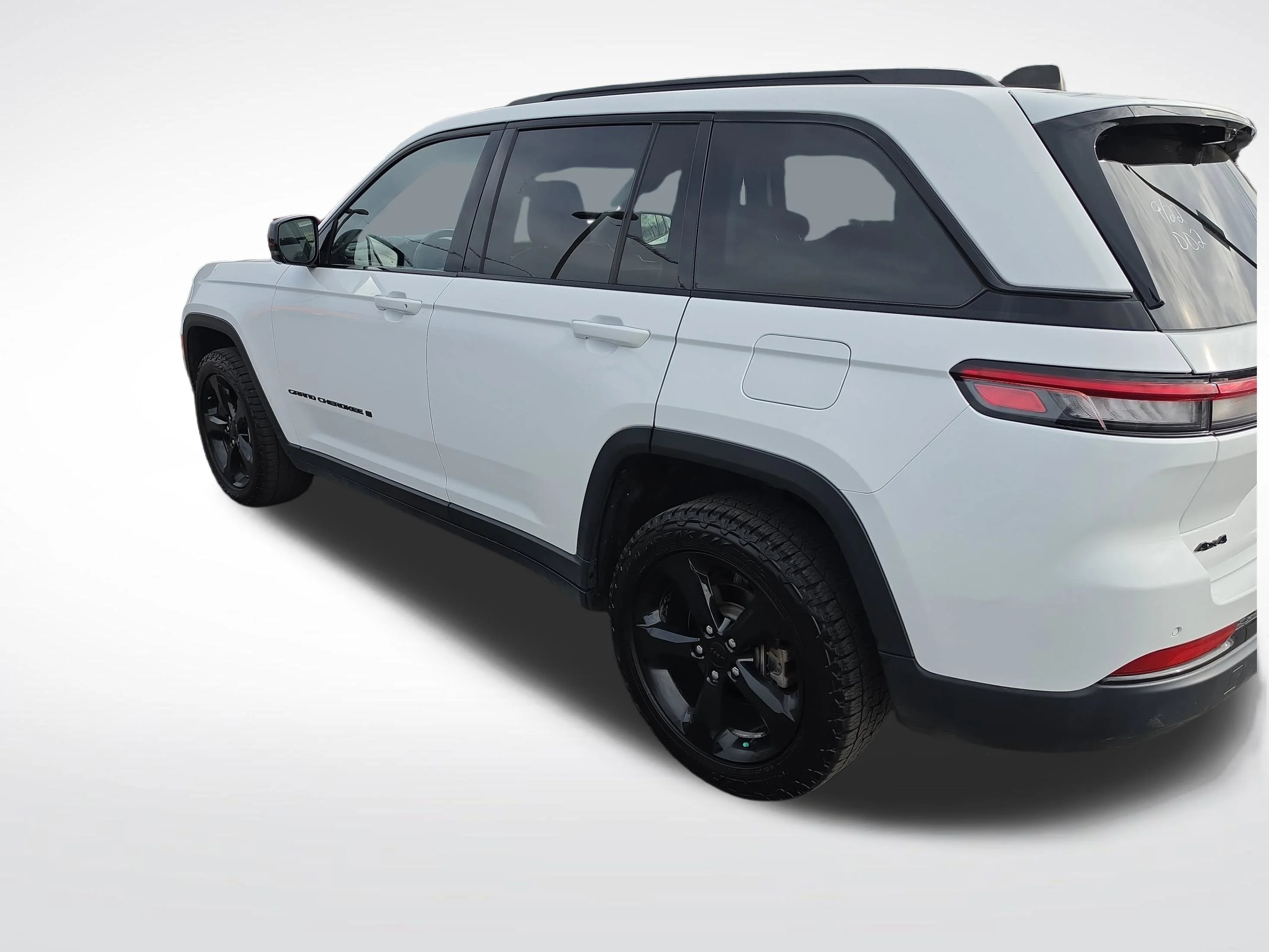 Certified Used 2023 White Jeep Limited image 5