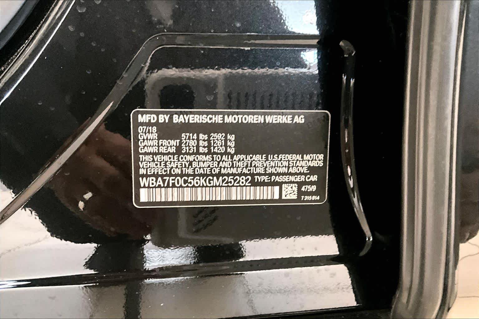 Used 2019 Black Sapphire Metallic BMW 750i image 29