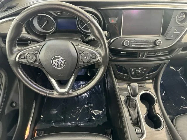 Used 2019 Red Buick Essence image 21