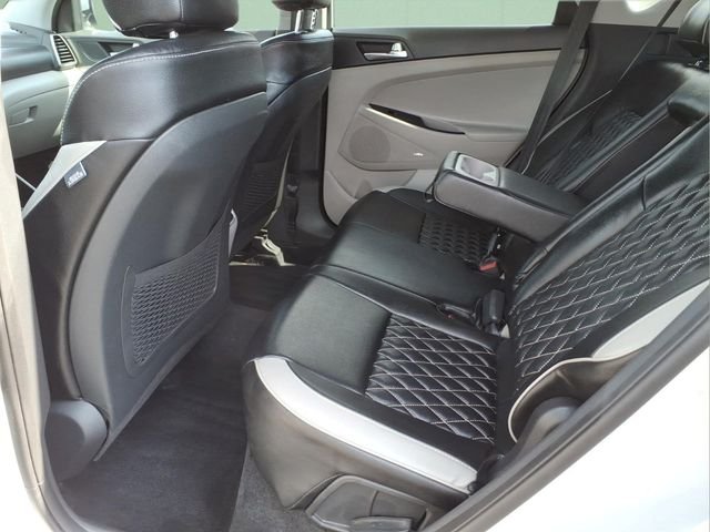 Used 2019 Silver Hyundai Sport image 12
