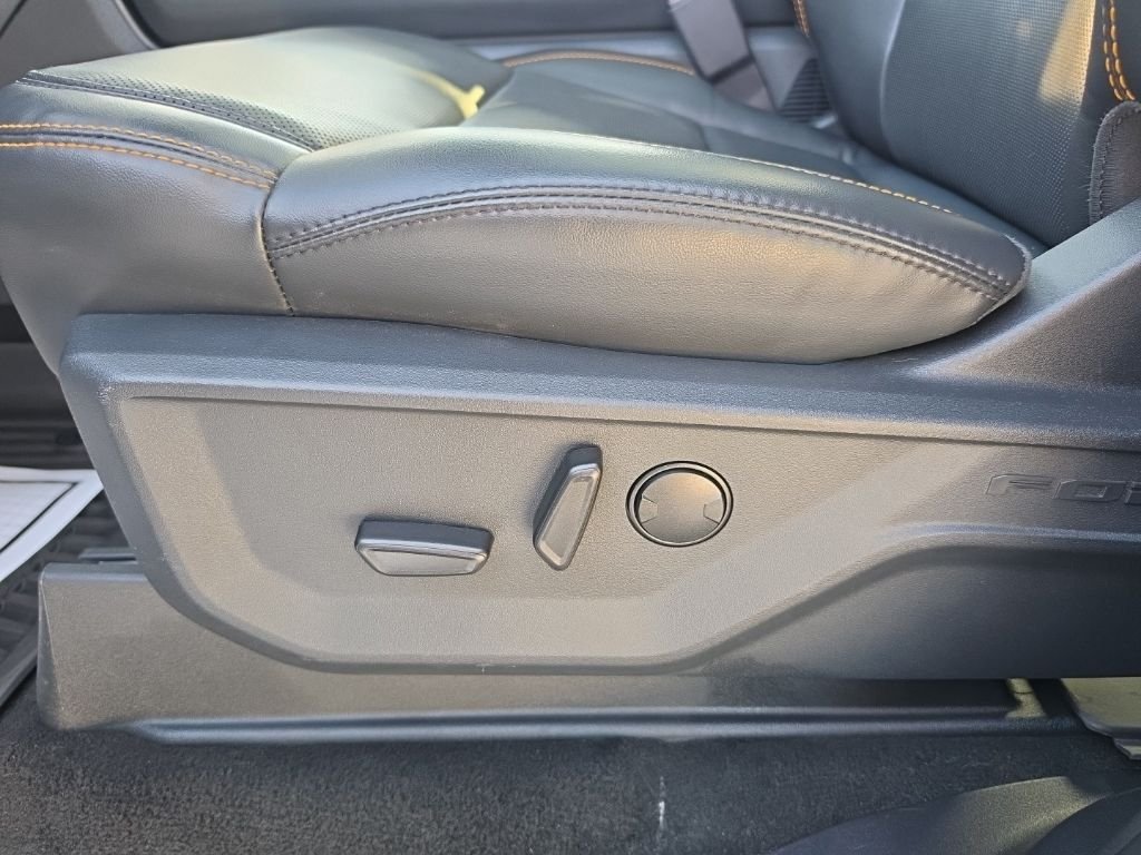 Used 2025  Ford Tremor image 14
