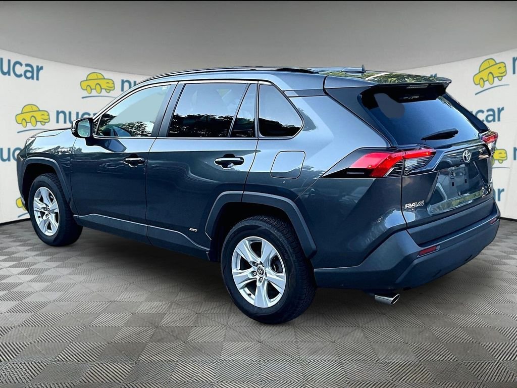 Used 2020 Gray Toyota XLE image 5