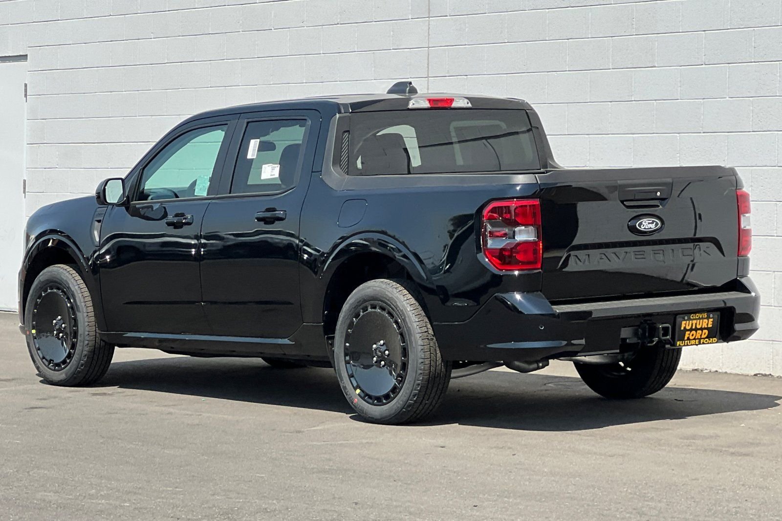 New 2025 Shadow Black Ford Lobo™ image 5