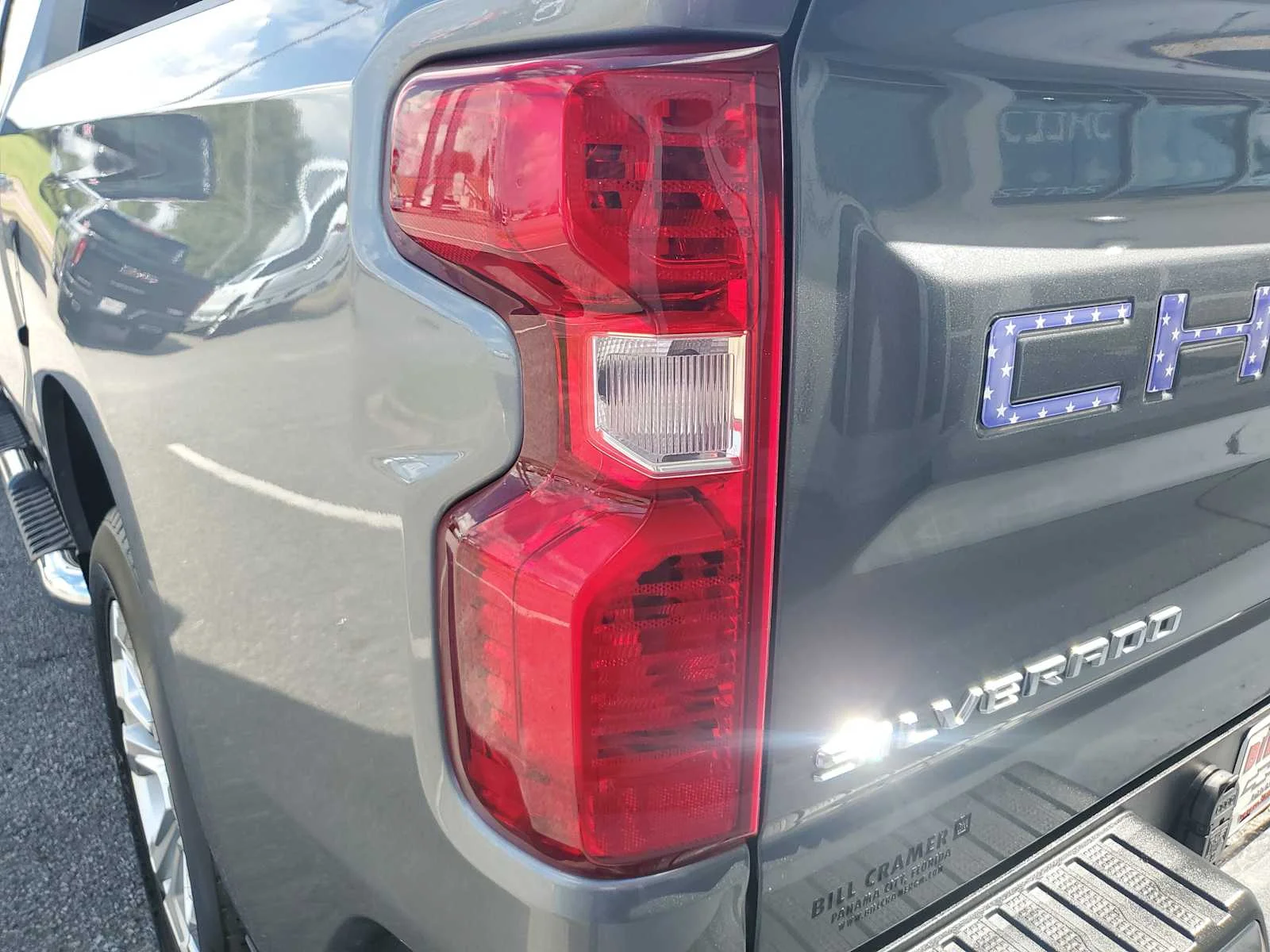 Used 2022 Satin Steel Metallic Chevrolet LT image 14