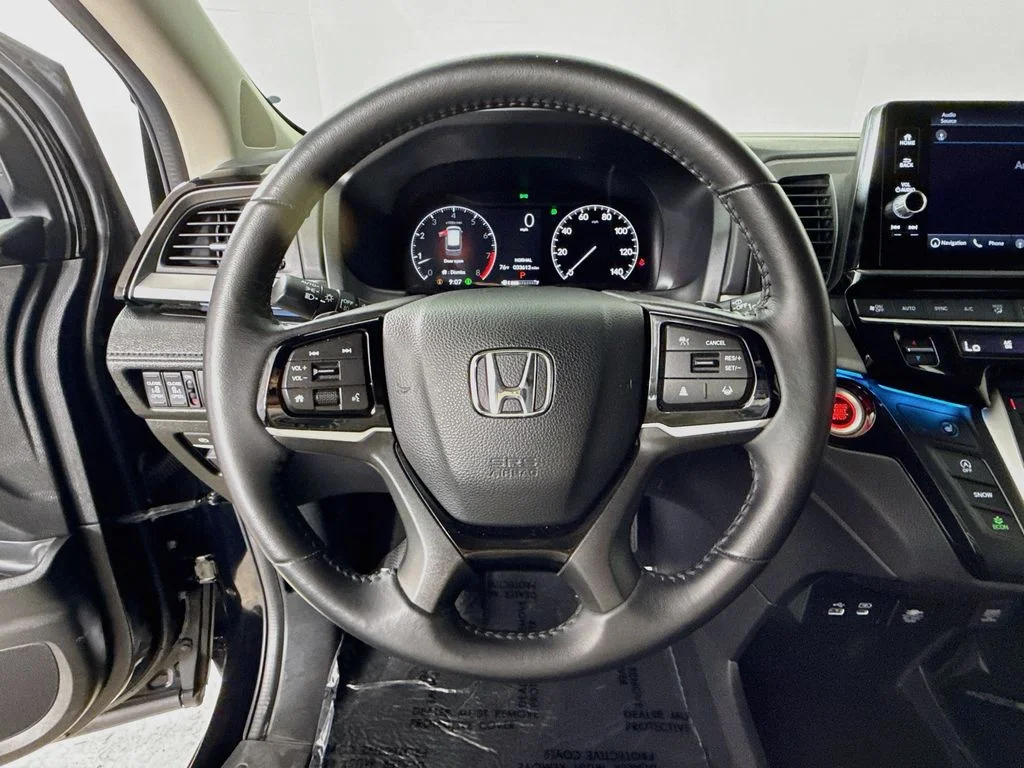 Used 2025 Black Honda Touring image 11