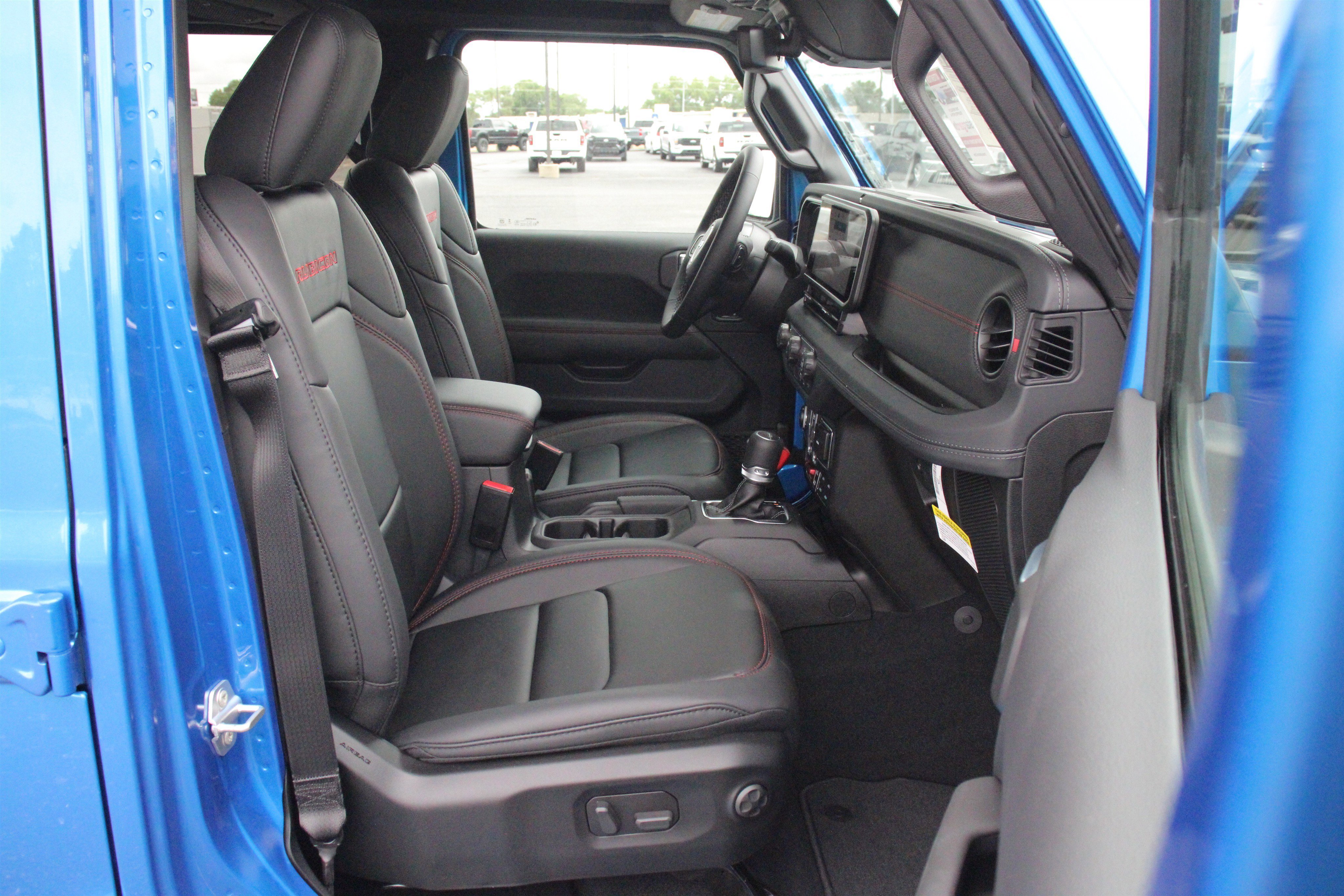 New 2026 Hydro Blue Pearl-Coat Exterior Paint Jeep Rubicon X image 28