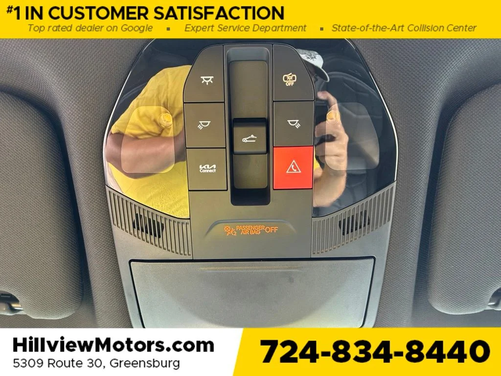 Used 2027 White Pearl Kia X-Line EX image 39