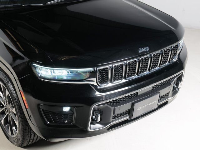 Used 2022 Diamond Black Jeep Overland image 29