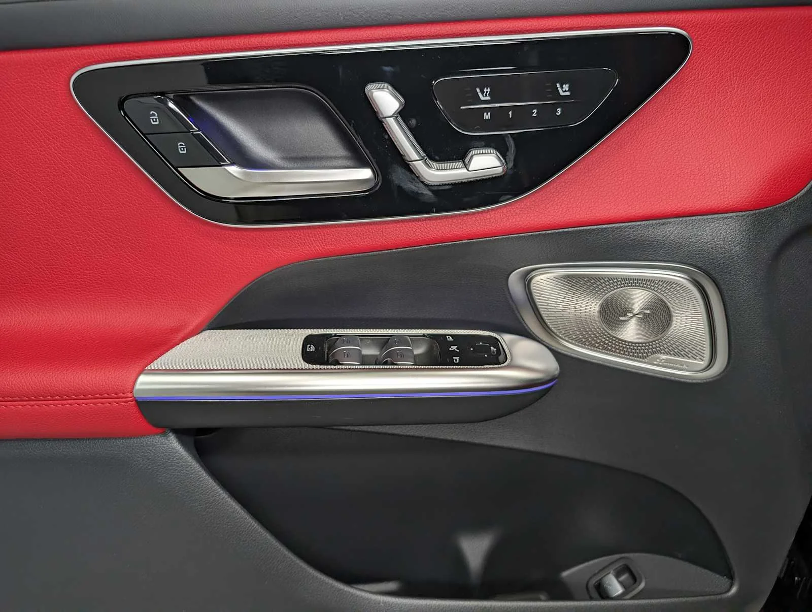 New 2026  Mercedes-Benz GLC 300 image 33