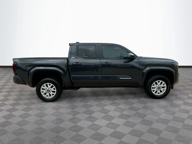 Certified Used 2024  Toyota SR5 image 8