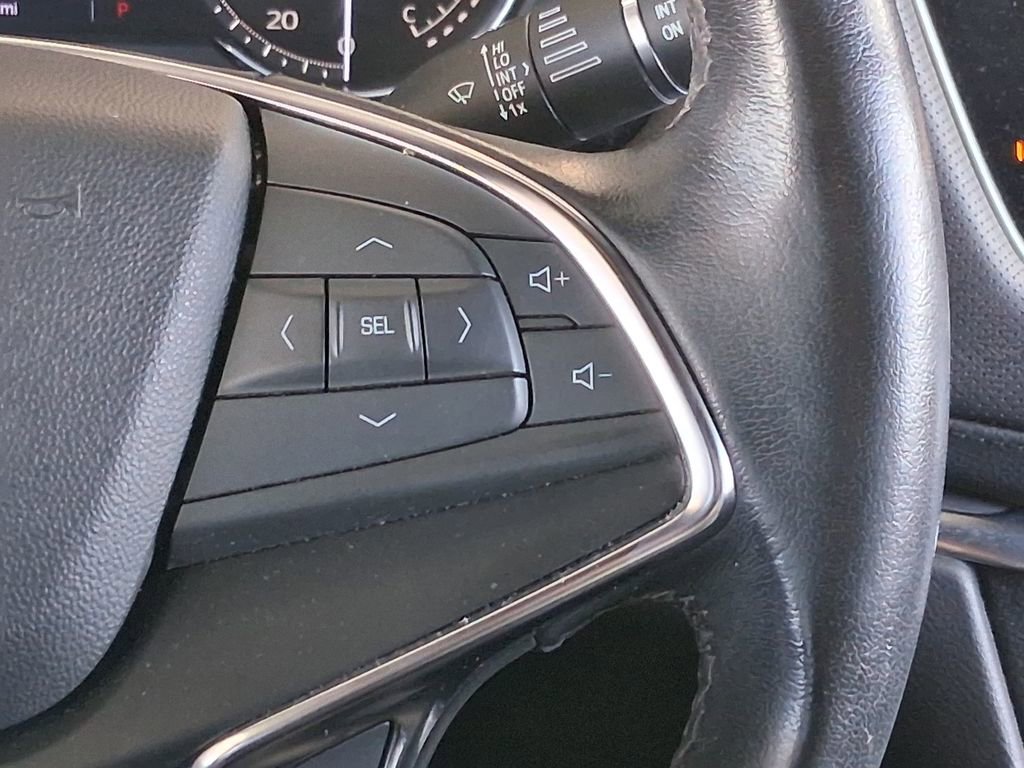 Used 2022 Crystal White Tricoat Cadillac Luxury image 12