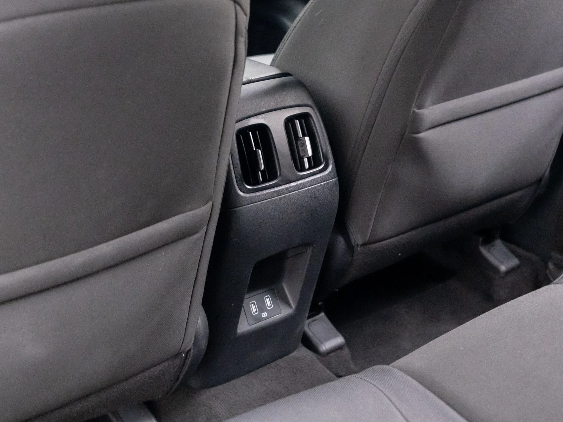 Used 2022 Gray Hyundai SEL image 17