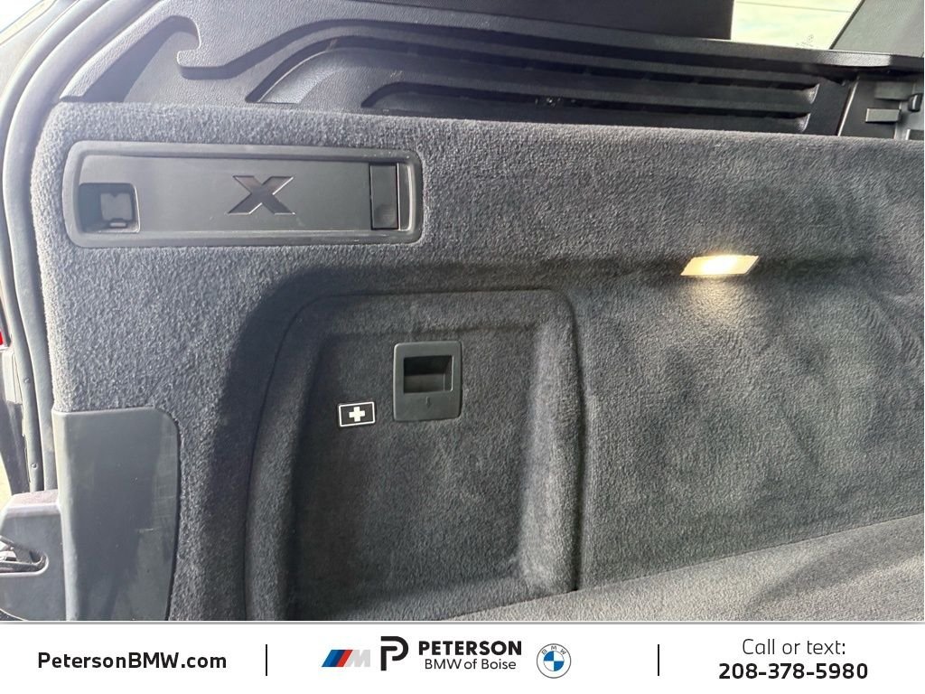 Used 2023 Black Sapphire Metallic BMW xDrive40i image 17