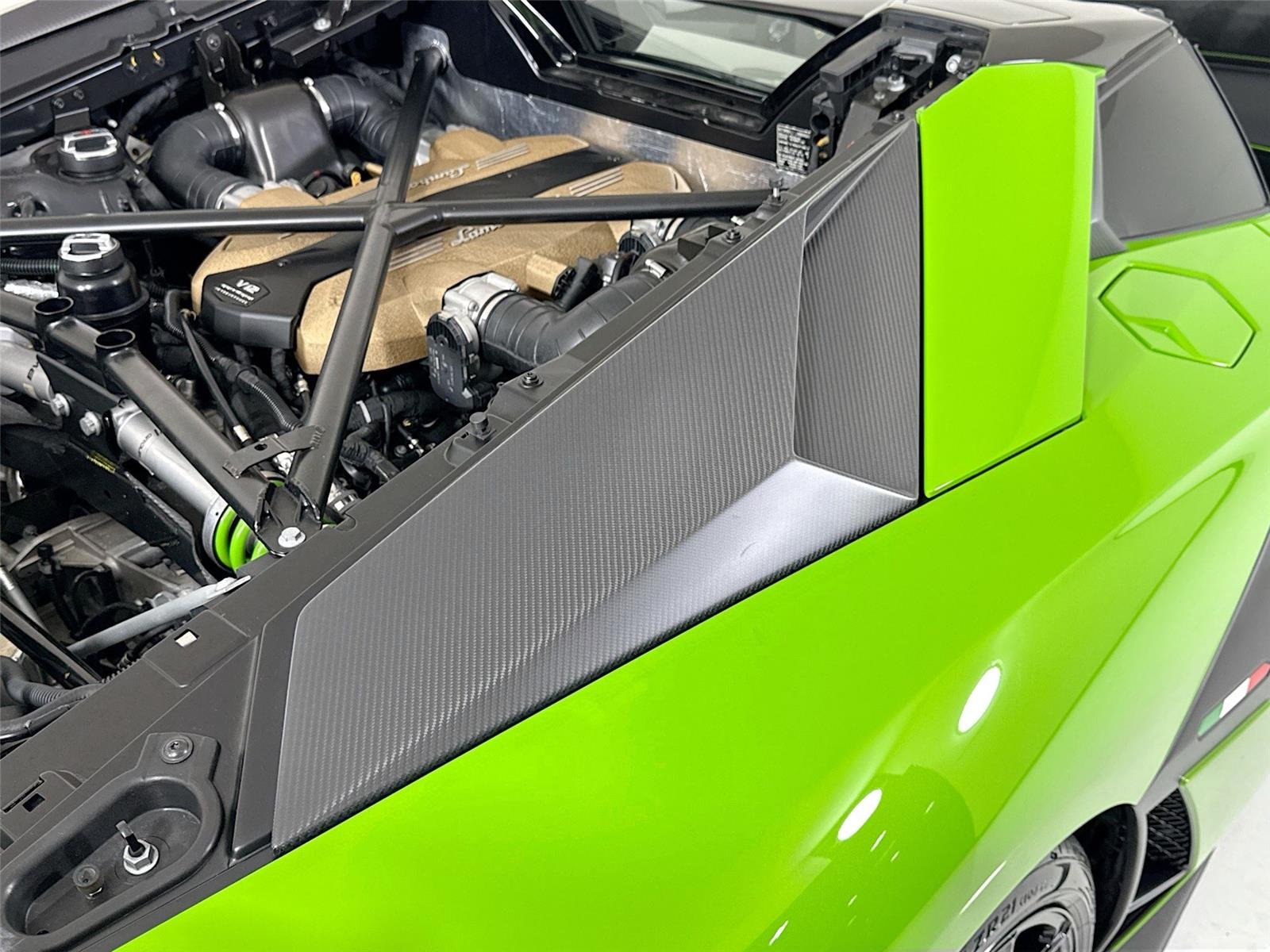 2021 Lamborghini Aventador - Photo 43