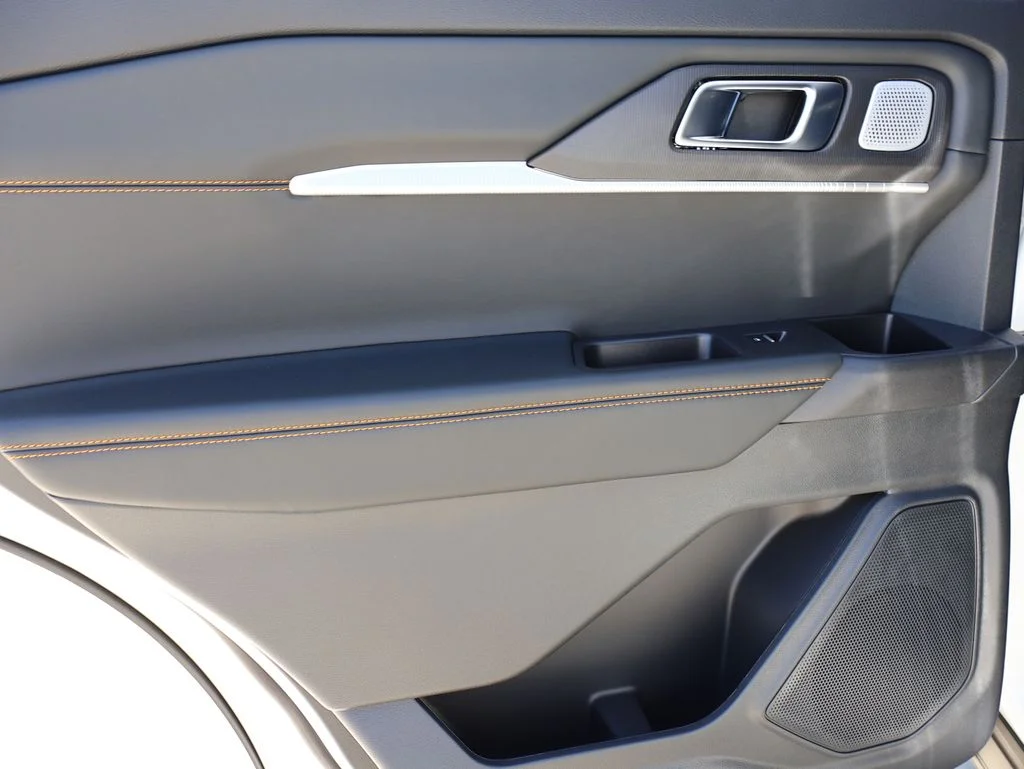 New 2026 Star White Metallic Tri-Coat Ford Tremor® image 18