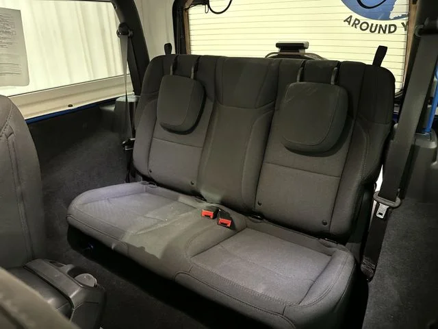 Used 2023 Blue Jeep Sport S image 27