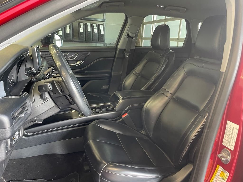 Used 2021 Red Lincoln Standard image 11