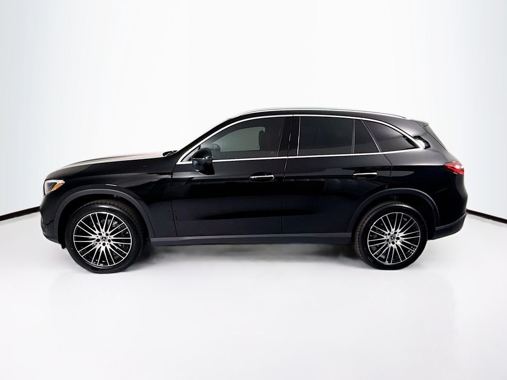 New 2026 Black Mercedes-Benz GLC 300 image 8