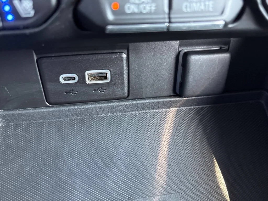 Used 2024 Black Chevrolet Premier image 26