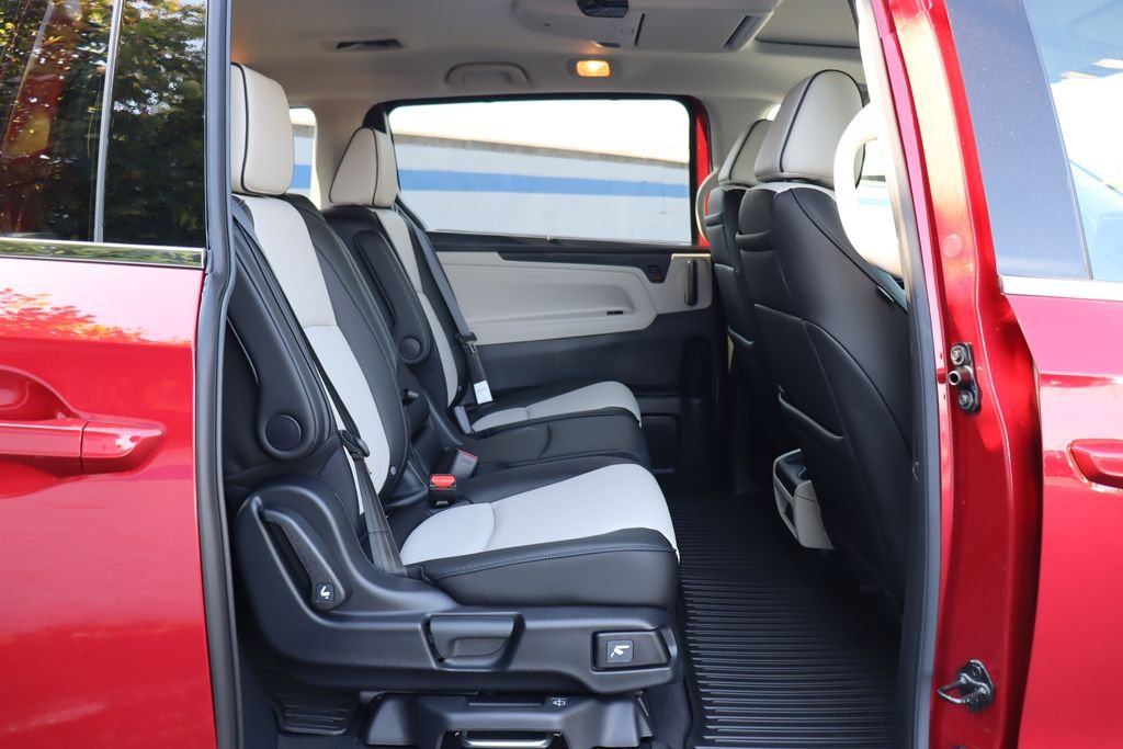 2026 Honda Odyssey Elite - Photo 14