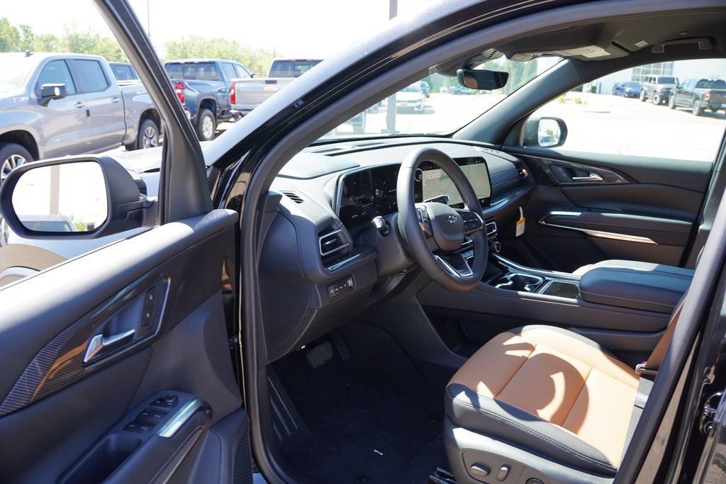 2027 Chevrolet Traverse Z71 - Photo 10