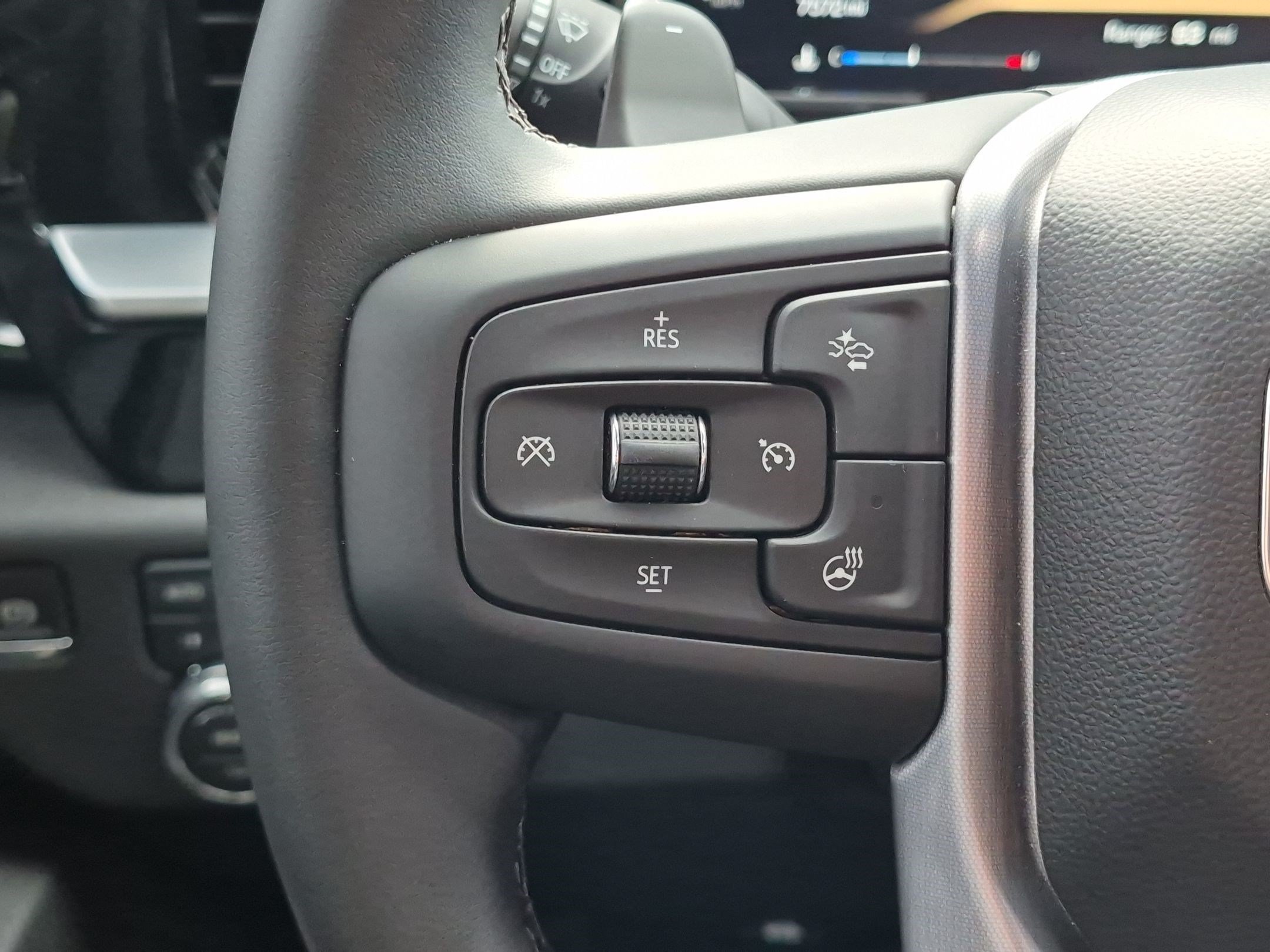 Used 2026 Onyx Black GMC Elevation image 18