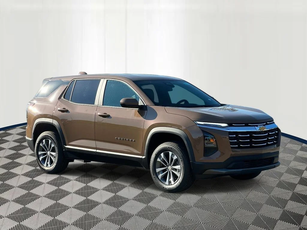 2027 Chevrolet Equinox LT - Photo 7