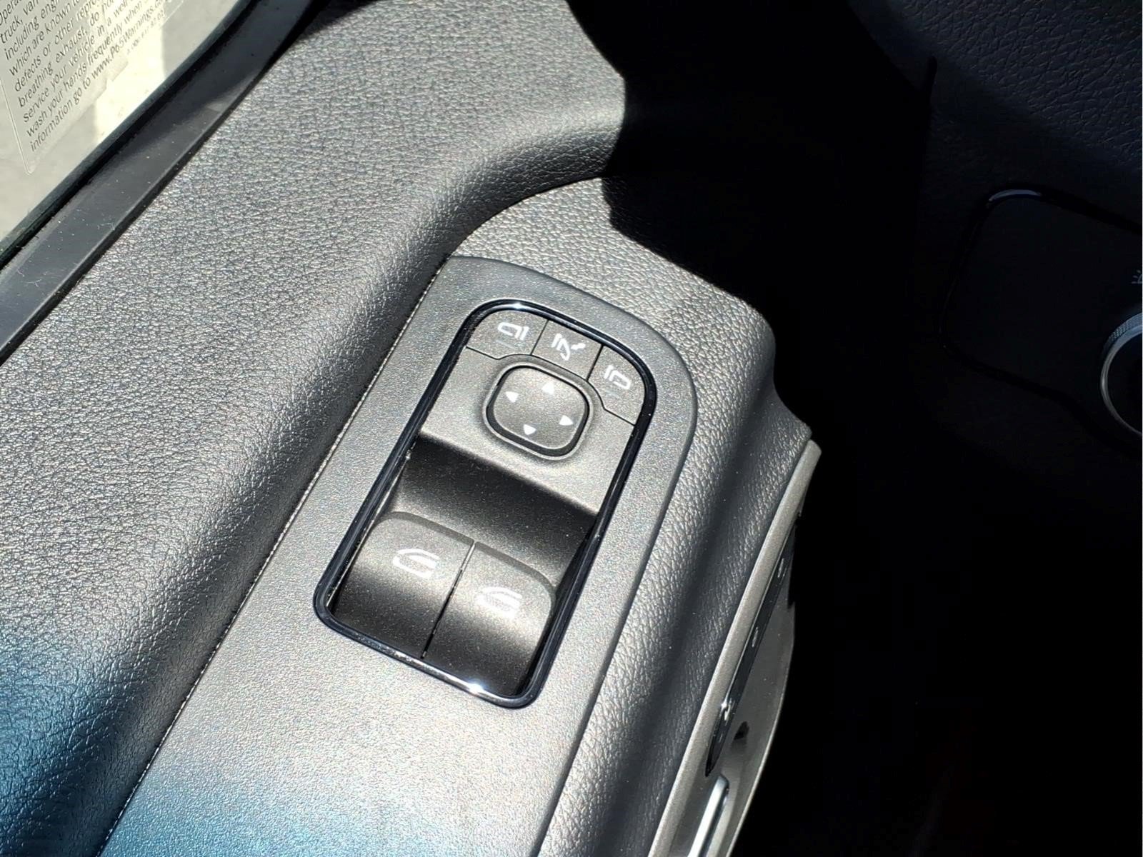 New 2026 high-tech silver metallic Mercedes-Benz  image 25