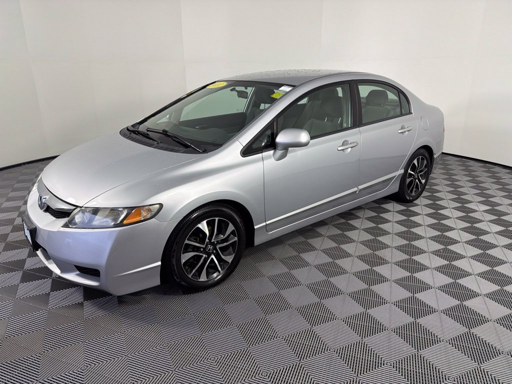 Used 2011 Silver Honda LX image 3