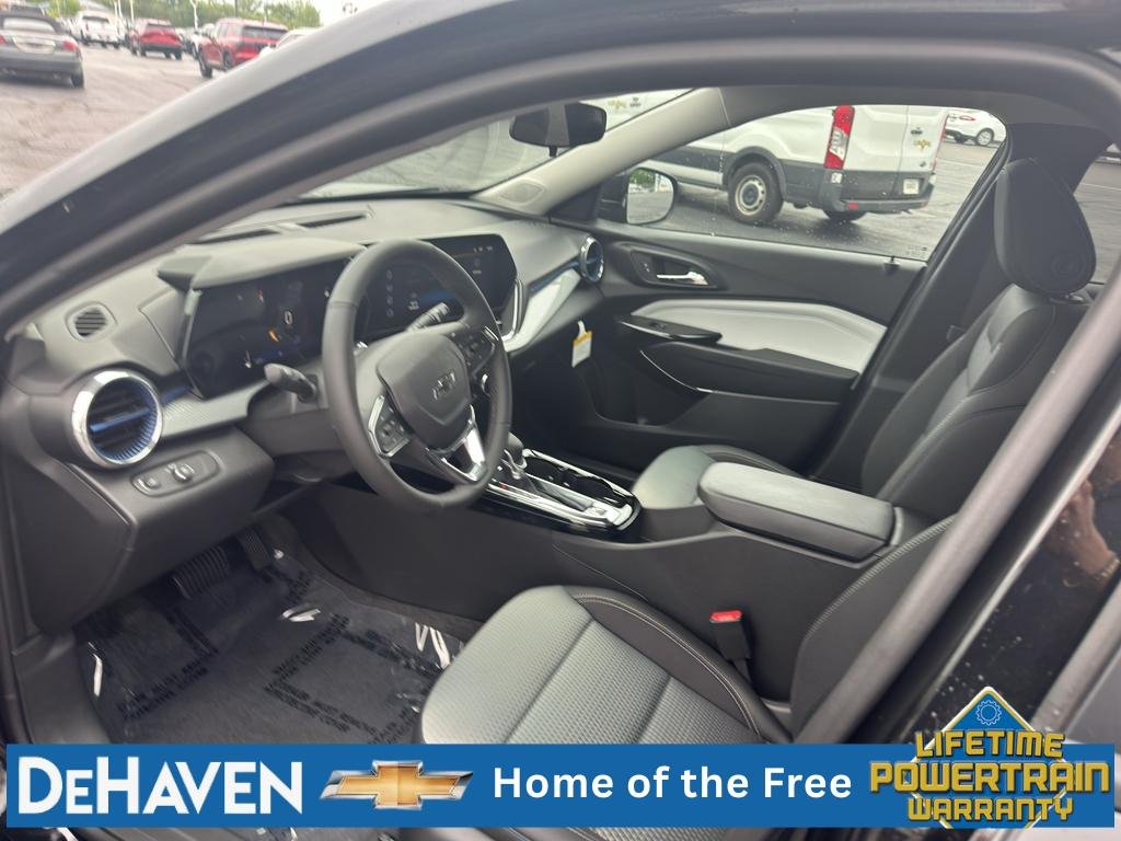 2026 Chevrolet Trax LT - Photo 9