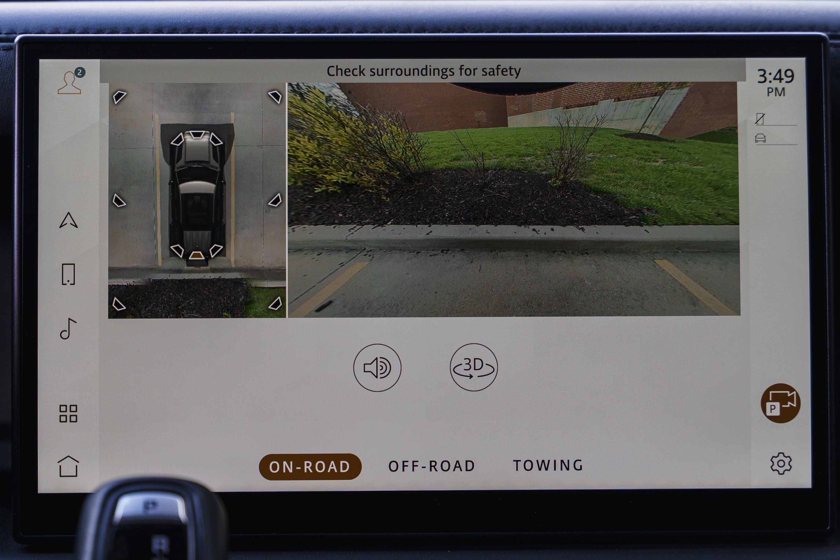 Used 2024 Carpathian Grey Premium Metallic Land Rover Carpathian Edition image 15