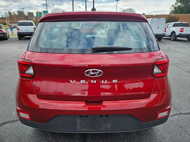 Used 2024 Red Hyundai SEL image 7