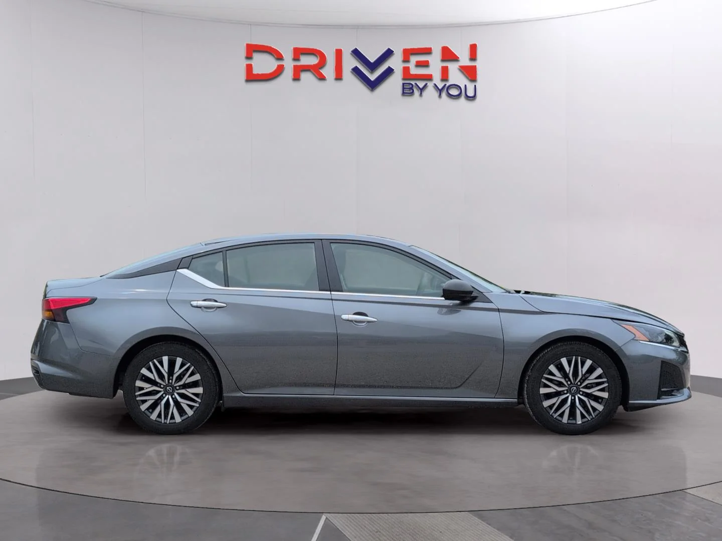 Used 2025 Gun Metallic Nissan SV image 6