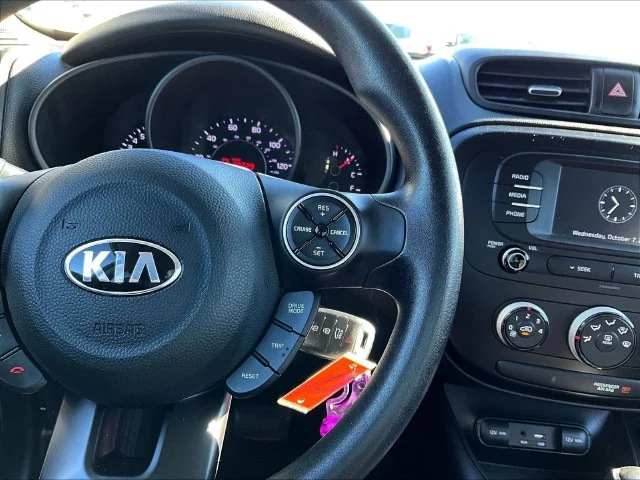 Used 2019 Gray Kia Base image 12