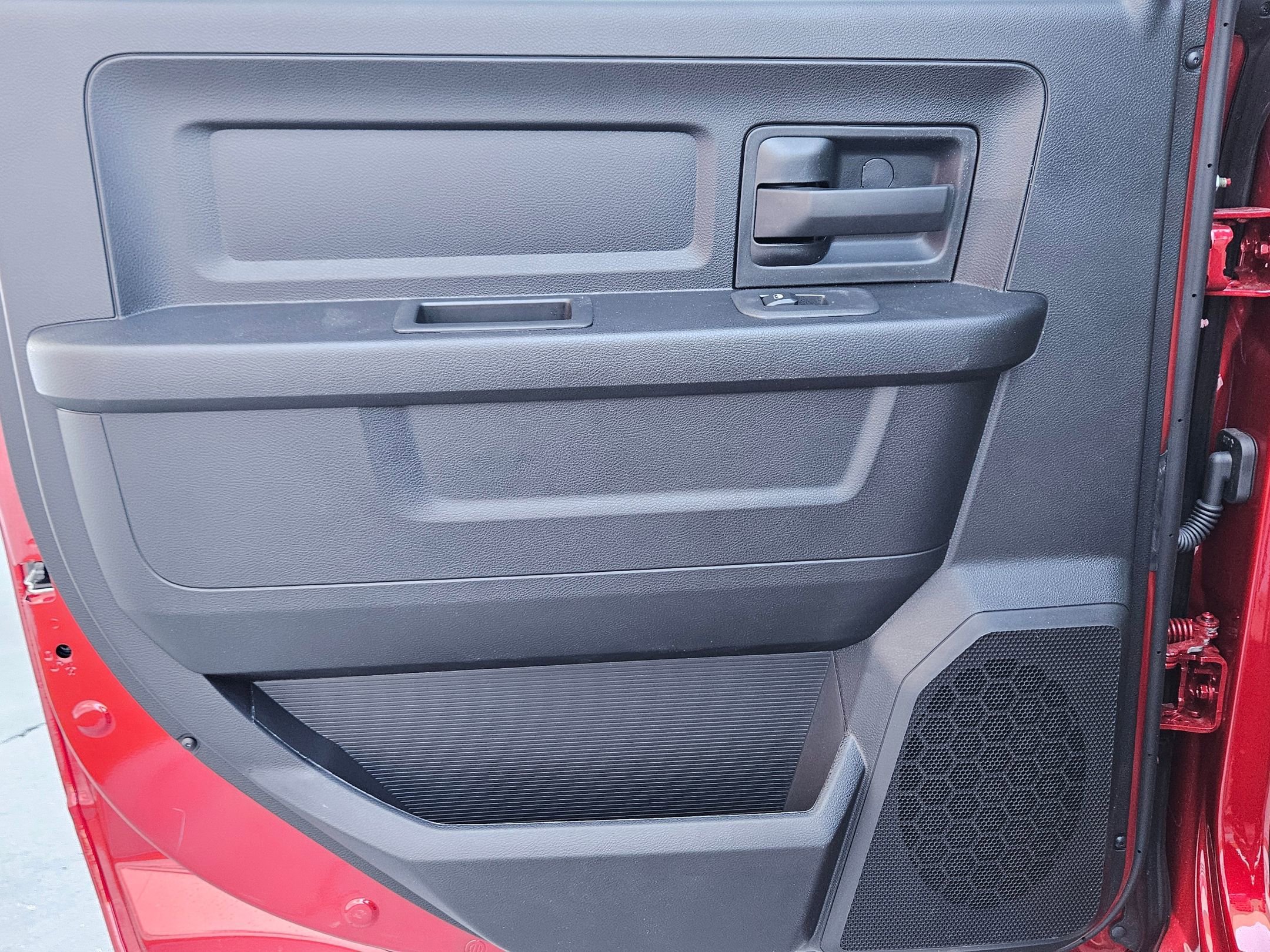 New 2026 Molten Red Pearl-Coat Exterior Paint RAM Tradesman image 20