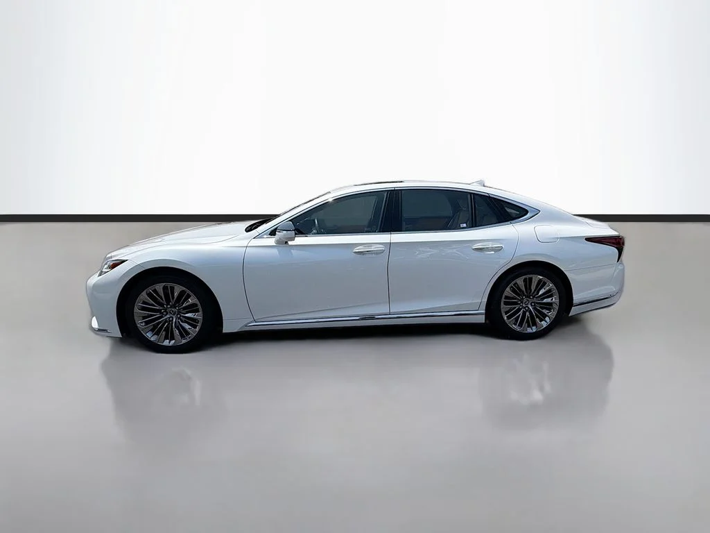 Used 2021 Quartz Lexus 500 Base image 8