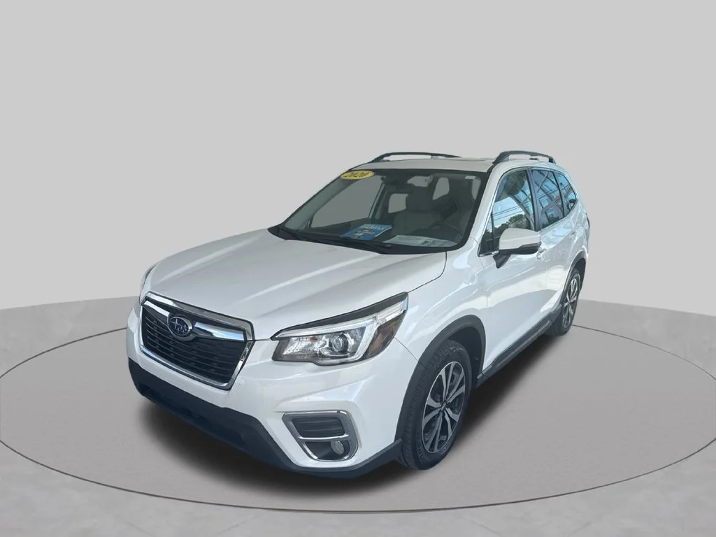 Used 2020 Crystal White Pearl Subaru Limited image 15