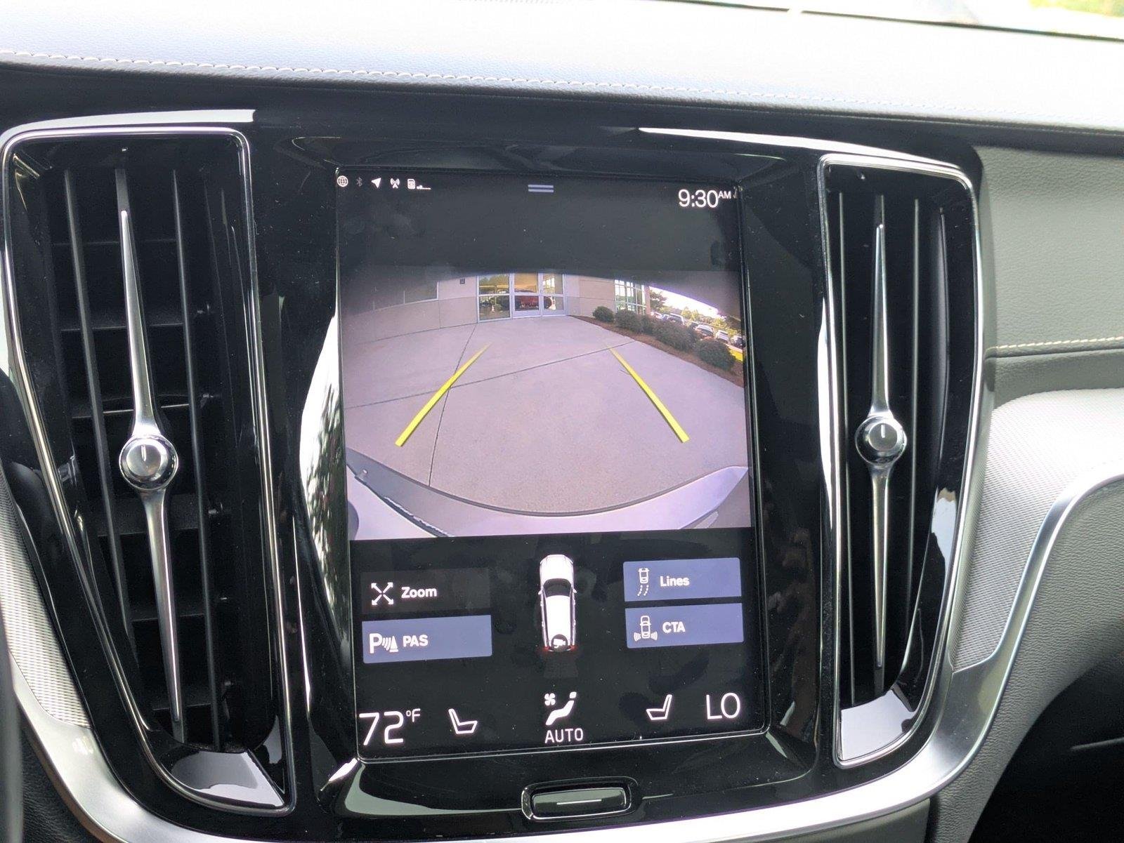 Used 2020 Pebble Grey Metallic Volvo R-Design image 17