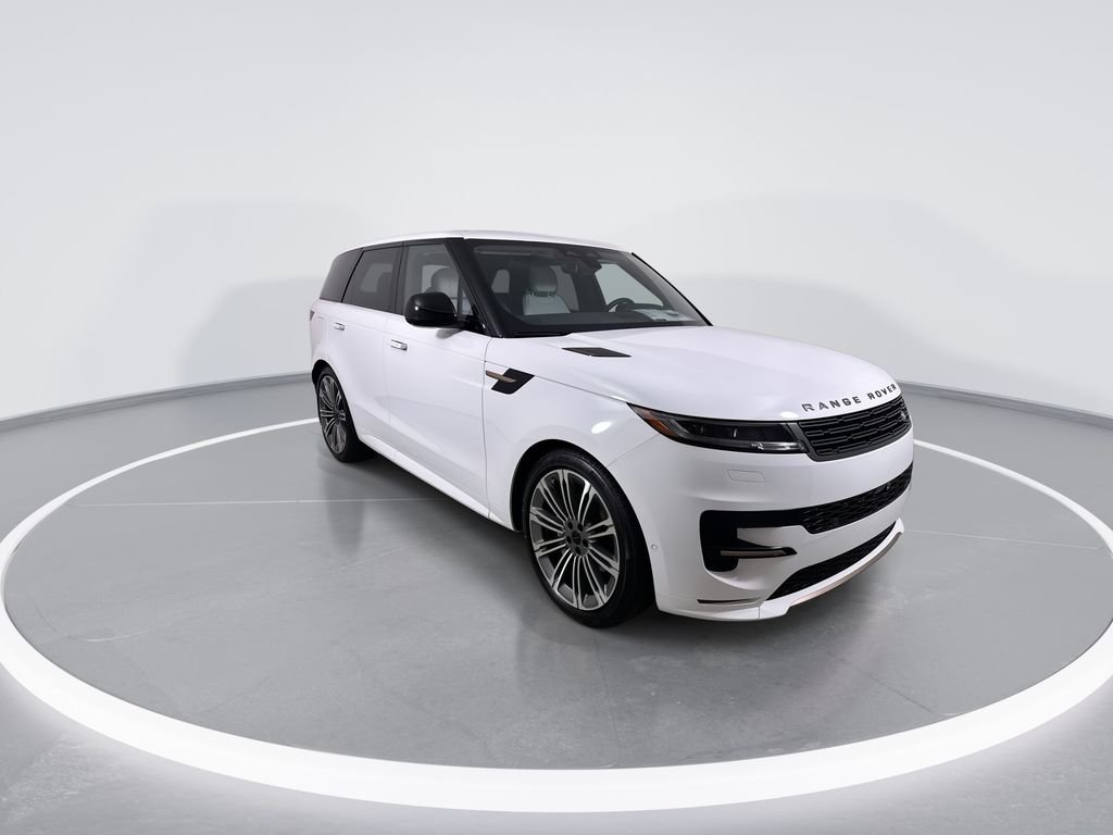 New 2026 Fuji White Land Rover Dynamic SE image 2