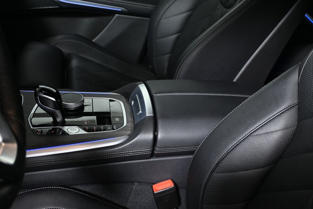 Used 2023 Black BMW xDrive40i image 26