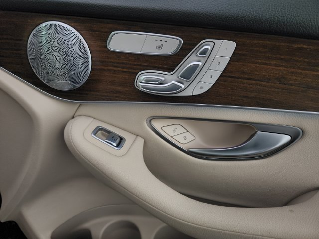 2020 Mercedes-Benz GLC GLC300 - Photo 14