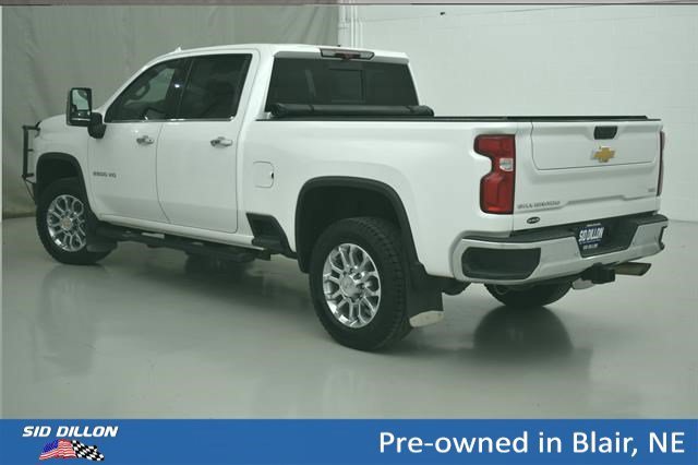 Used 2024 Iridescent Pearl Tricoat Chevrolet LTZ image 15
