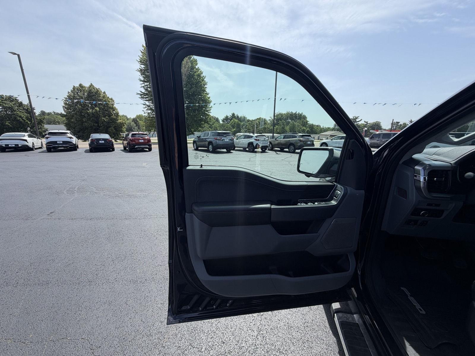 Used 2025 Antimatter Blue Metallic Ford LARIAT image 11