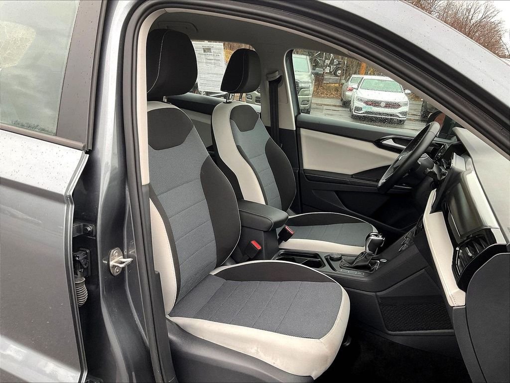 Used 2025 Gray Volkswagen 1.5T S image 11